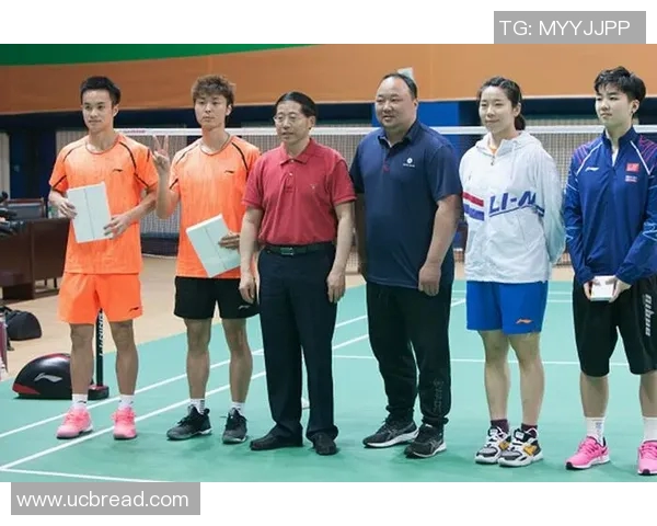 成都羽毛球队技术对比深度解析与发展趋势探讨 成都羽毛球队技术对比深度解析与发展趋势探讨